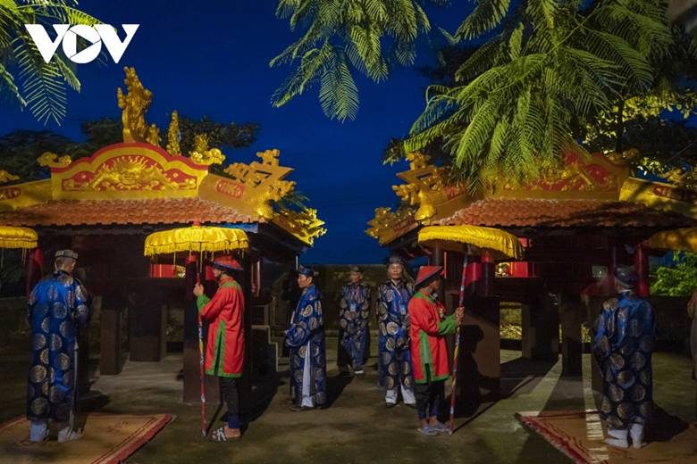 Độc đáo lễ Thu Tế làng Chuồn