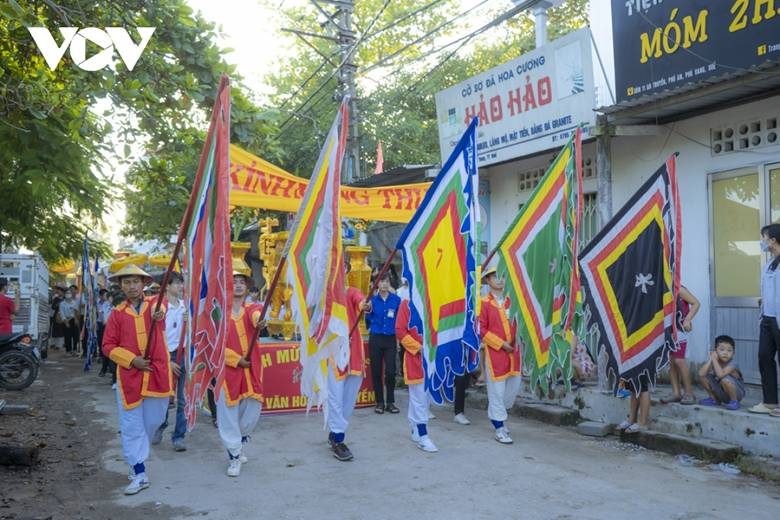 Độc đáo lễ Thu Tế làng Chuồn